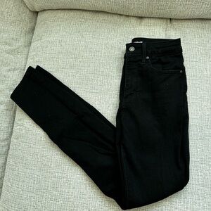 Levi's Black Skinny Jeans Sleek Tapered Fit